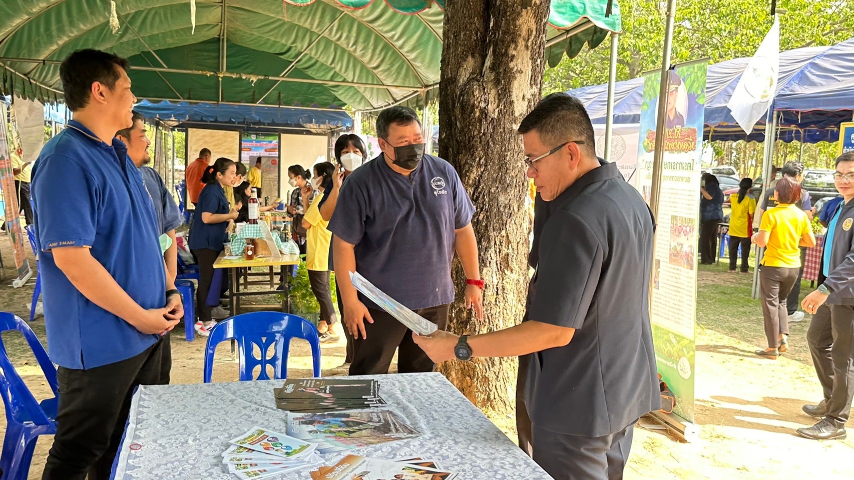 title - ส.ป.ก.สุโขทัย ร่วมโครงการคลินิกเกษตรเคลื่อนที่ในพระราชานุเคราะห์ สมเด็จพระบรมโอรสาธิราชฯ สยามกุฎราชกุมาร